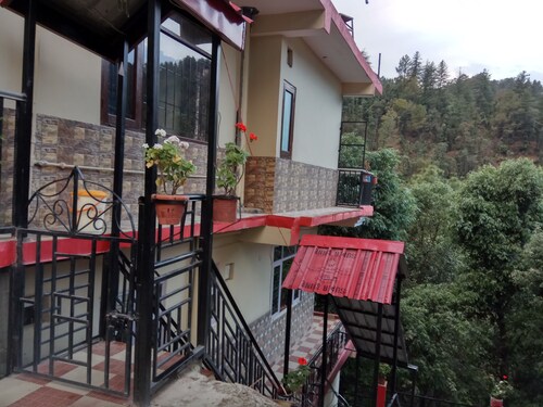 Silver Oak Cottage Shimla