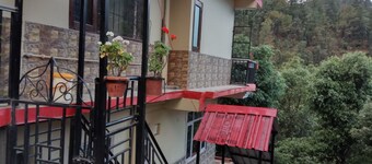 Silver Oak Cottage Shimla