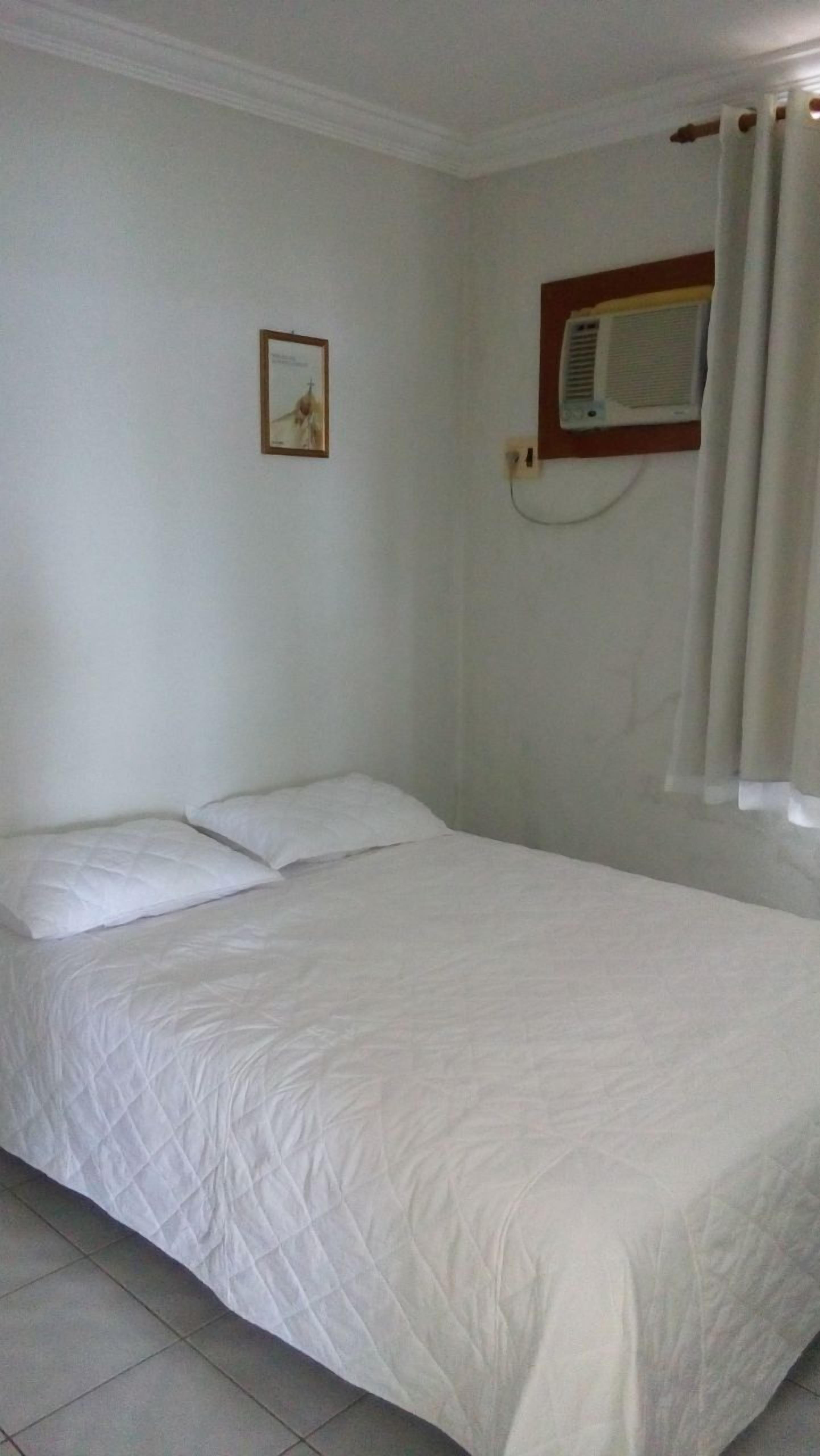 Private condominium composed of 3 independent houses, Beira Mar da Ipioca.