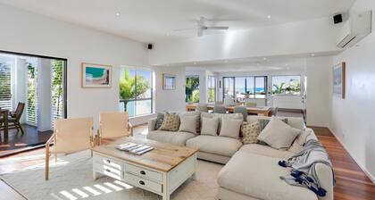 Maison de plage moderne et spacieuse avec vue sur l'océan, distance de marche de la plage et des magasins