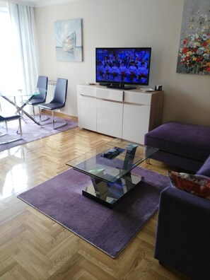TV