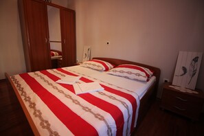 2 bedrooms, free WiFi, bed sheets