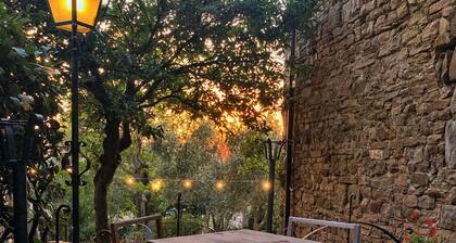 Rustic Castle in Nature for Large Groups/Weddings/Events