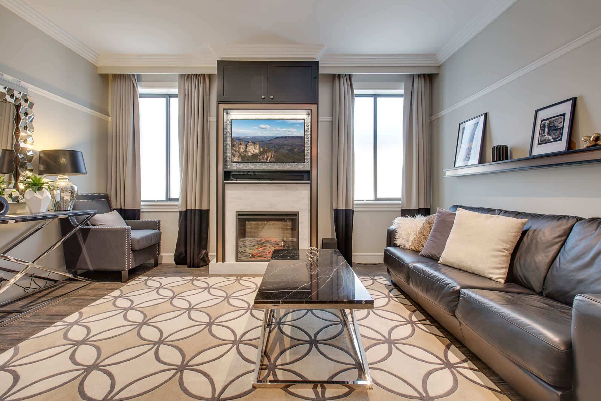 TV, fireplace, offices