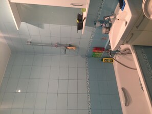 Hair dryer, towels