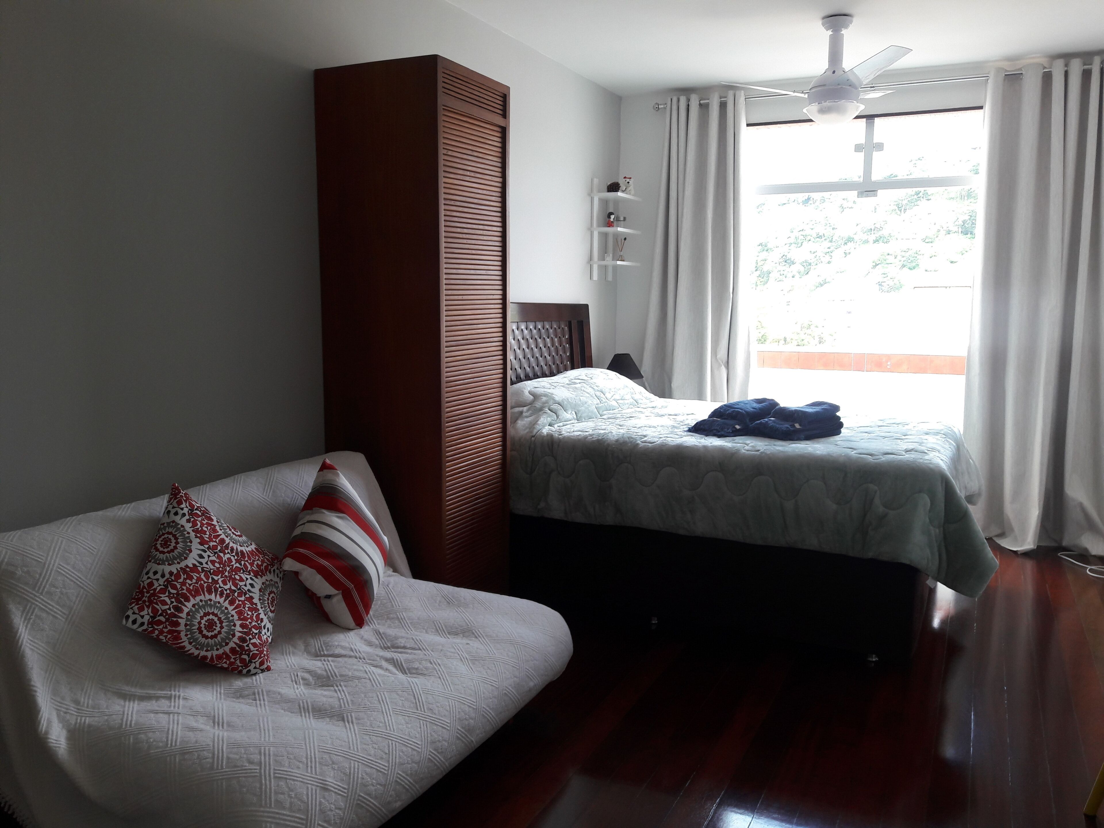 New - Kitnet with balcony on top in Teresópolis