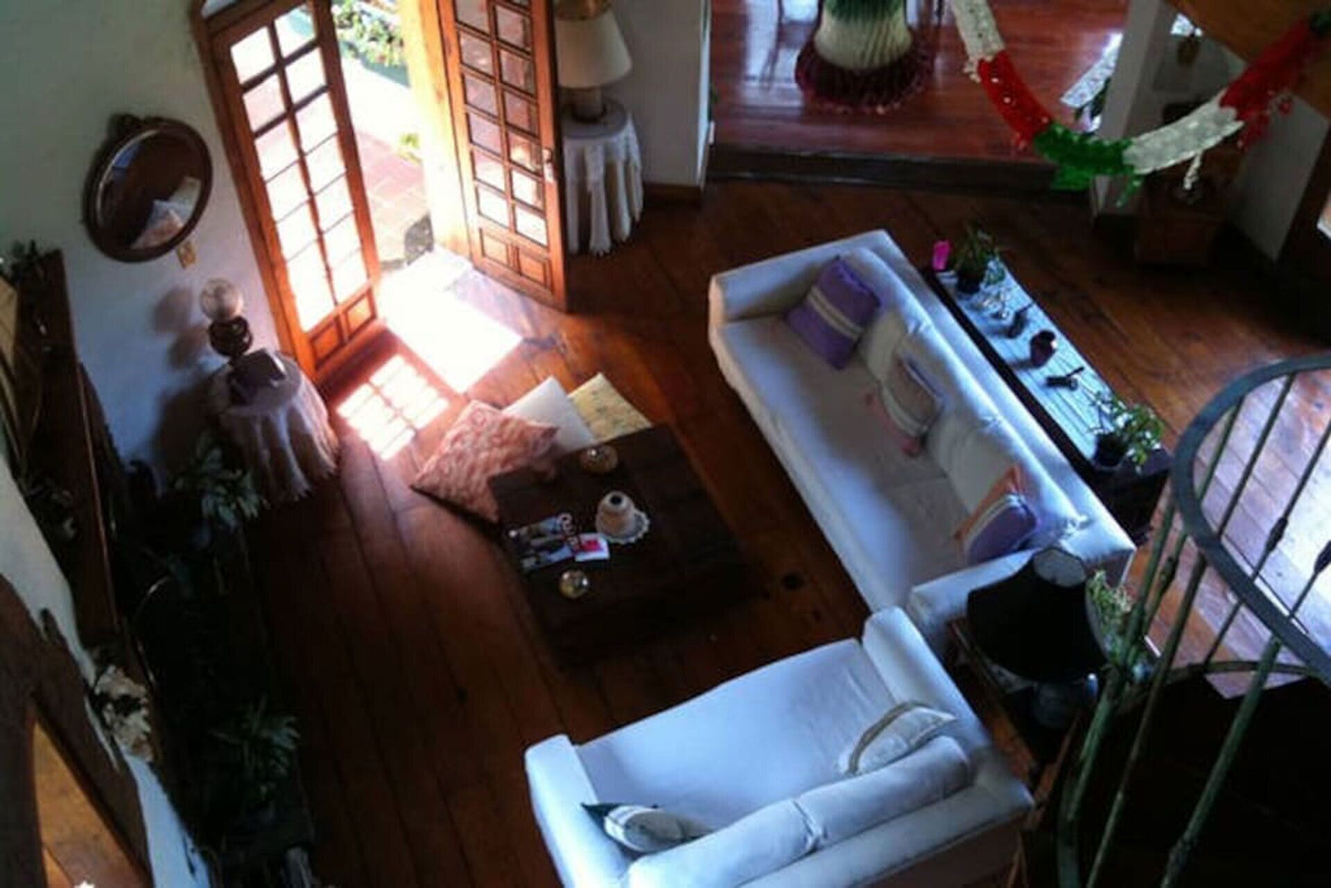 Casa los Cuatro Manguitos for 10 guests 5 min away from lake & downtown