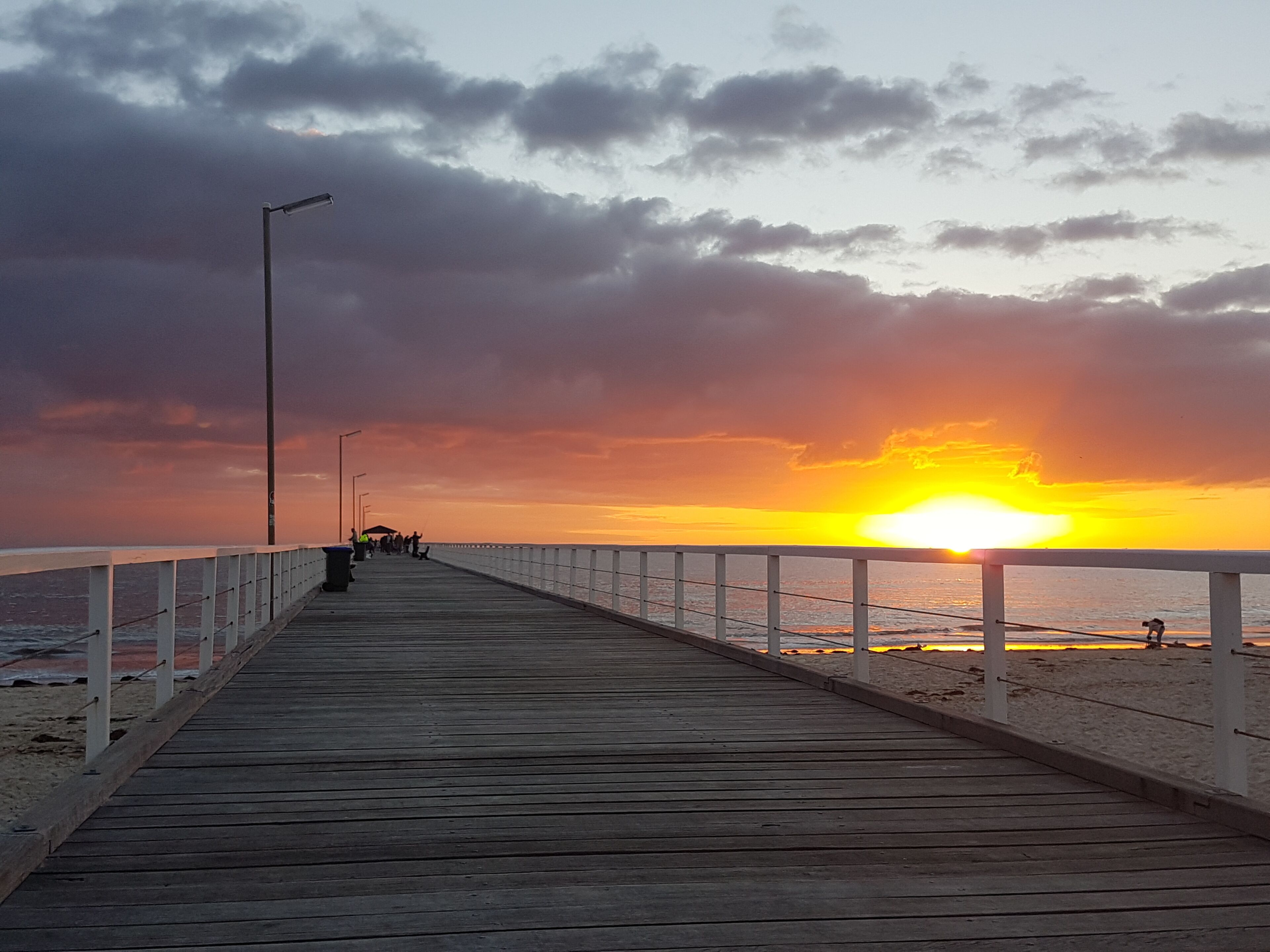 242 Steps to the Beach at Grange with Netflix and train to the City/Cricket — image 8