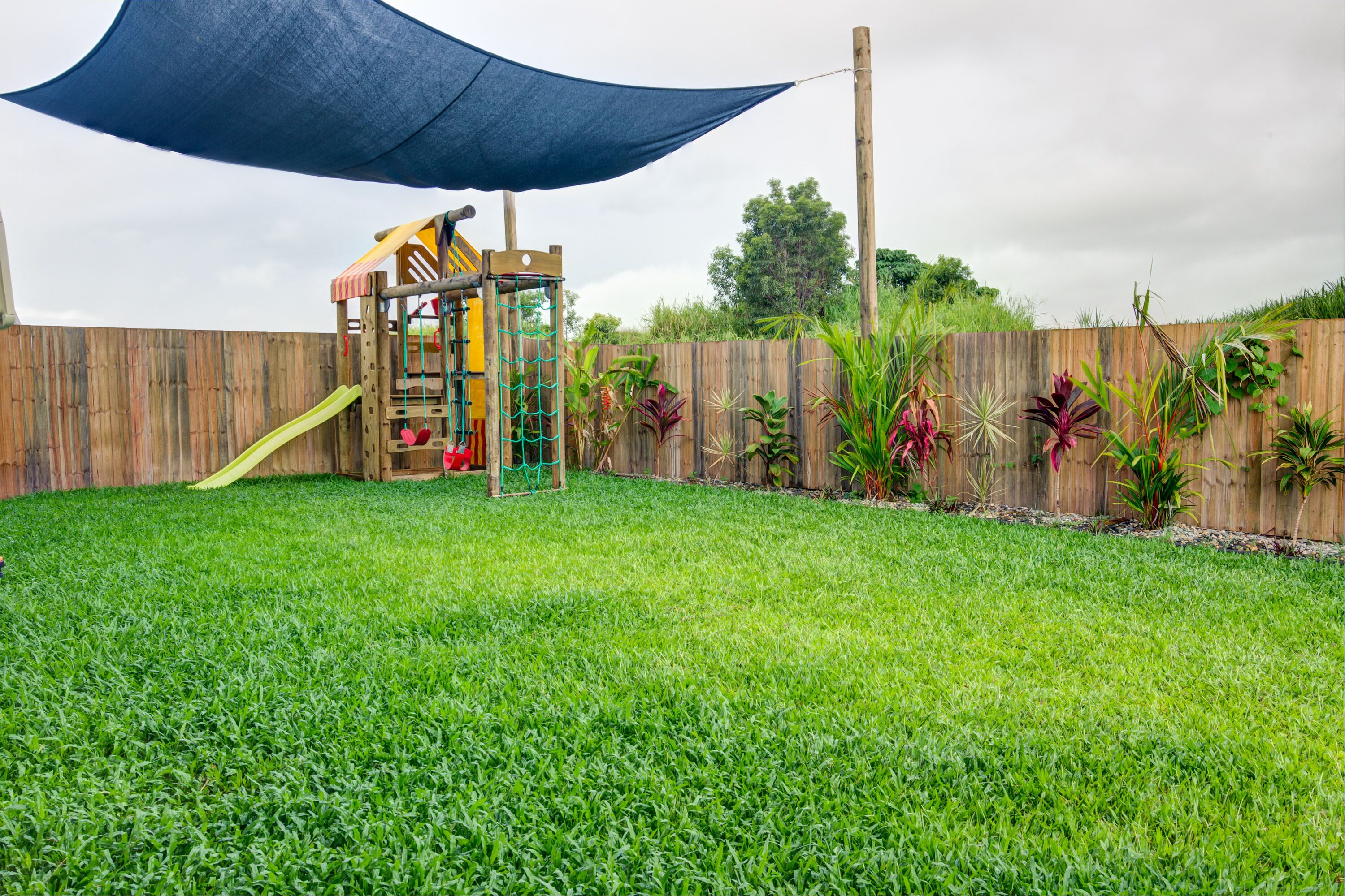 Ulysses - 4BR House with 20m Heated Lap Pool — image 21