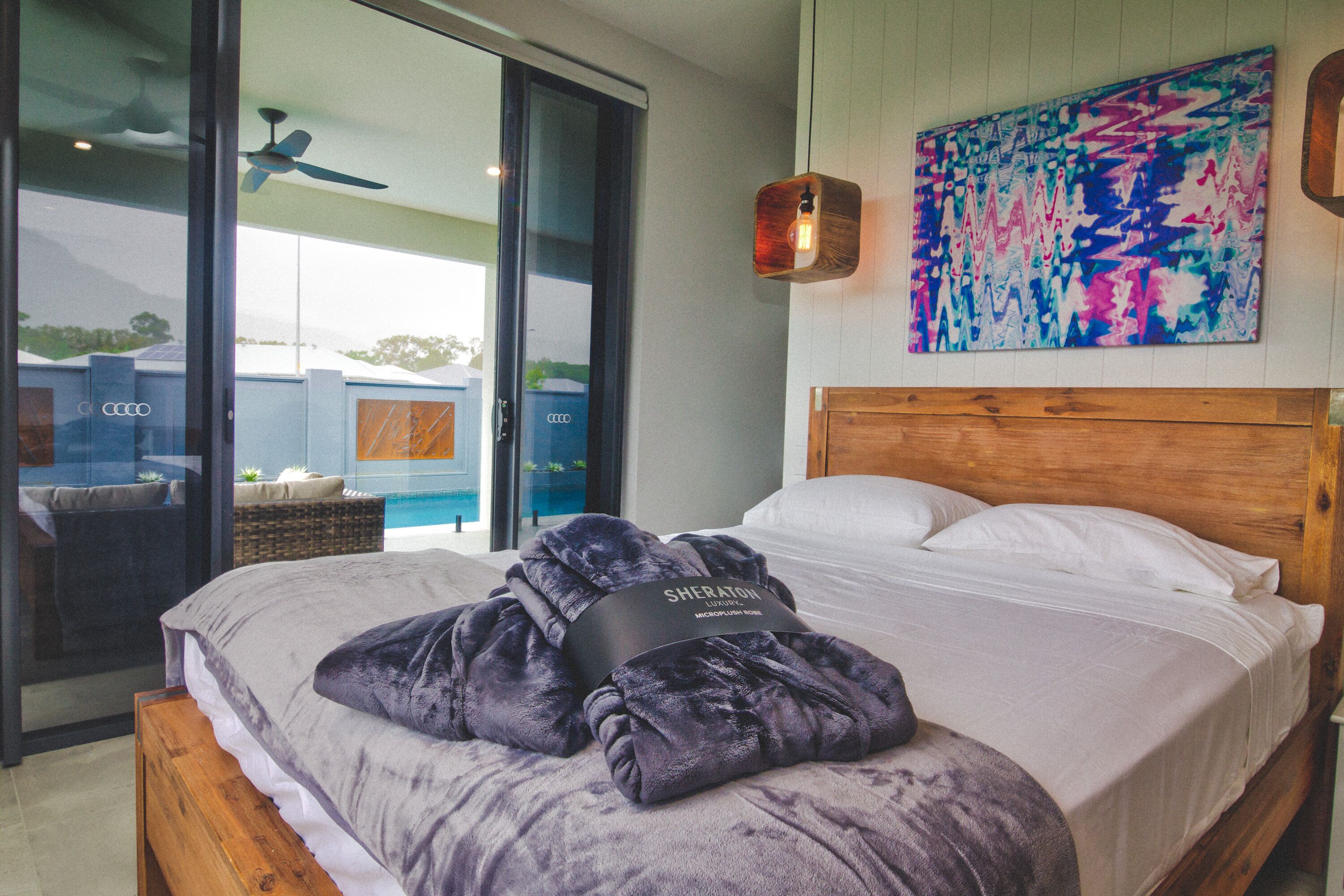 Ulysses - 4BR House with 20m Heated Lap Pool — image 13