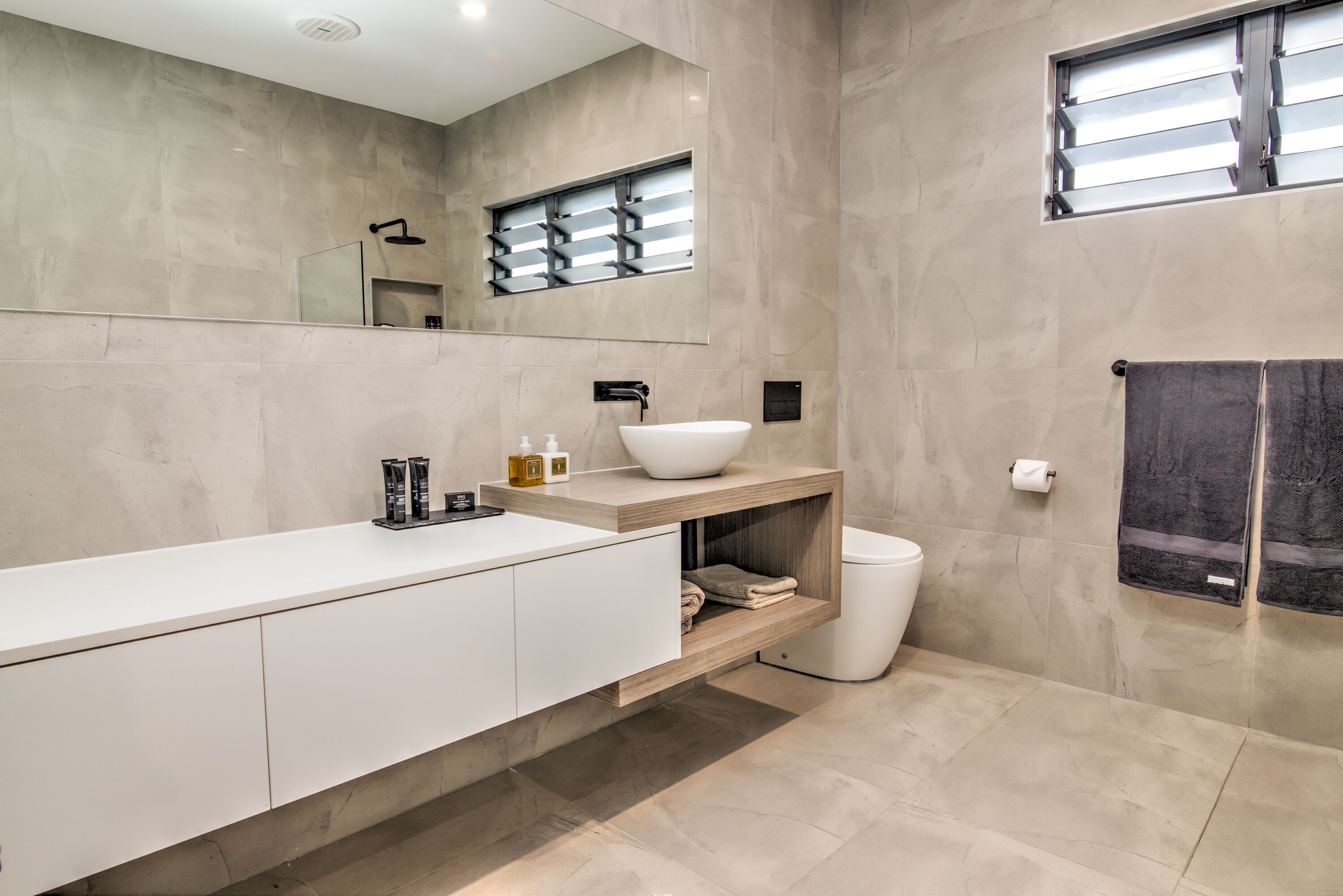 Ulysses - 4BR House with 20m Heated Lap Pool — image 18