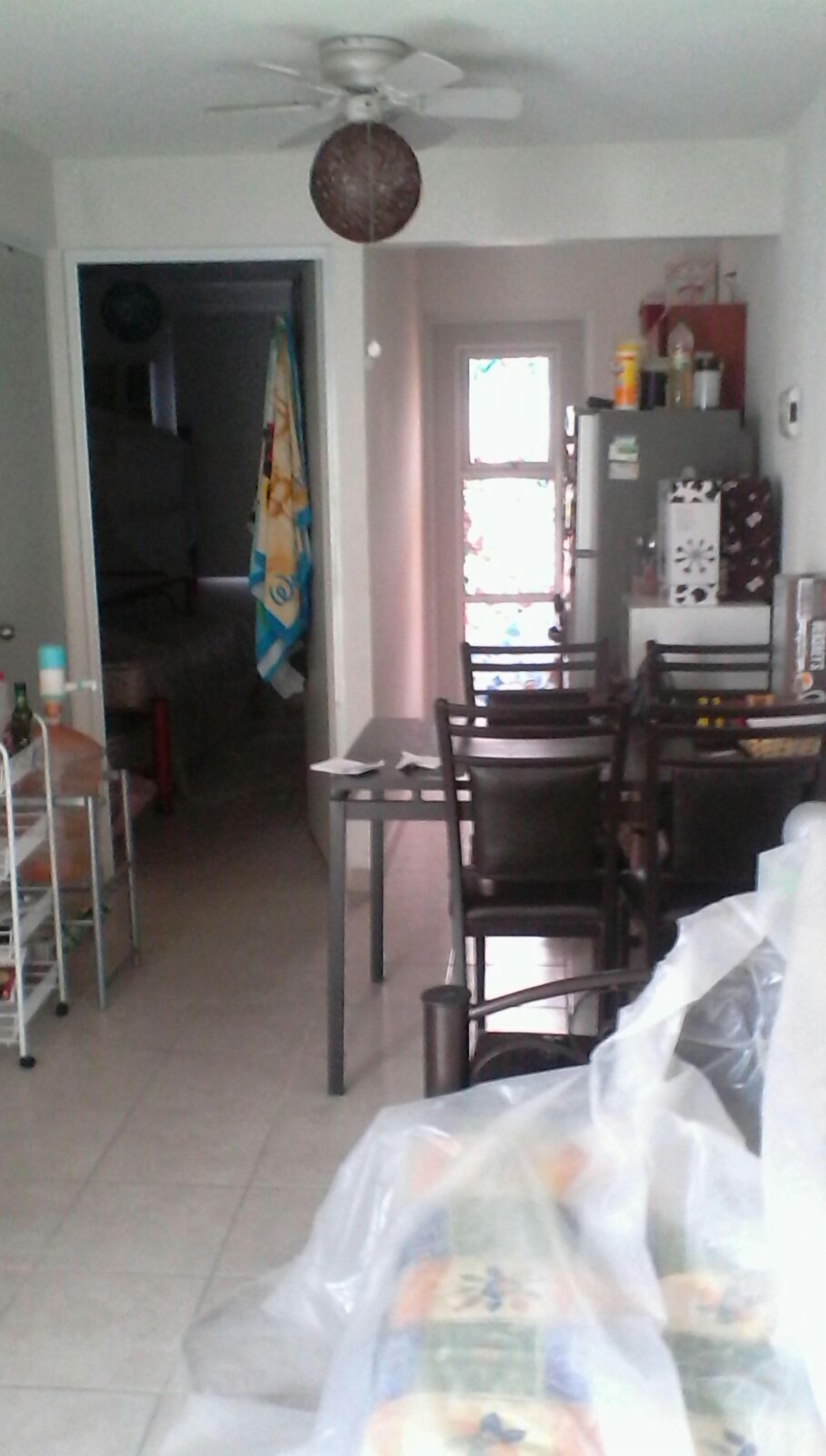 Pequeña casa en condominio con alberca compartida en las afueras de Cuautla