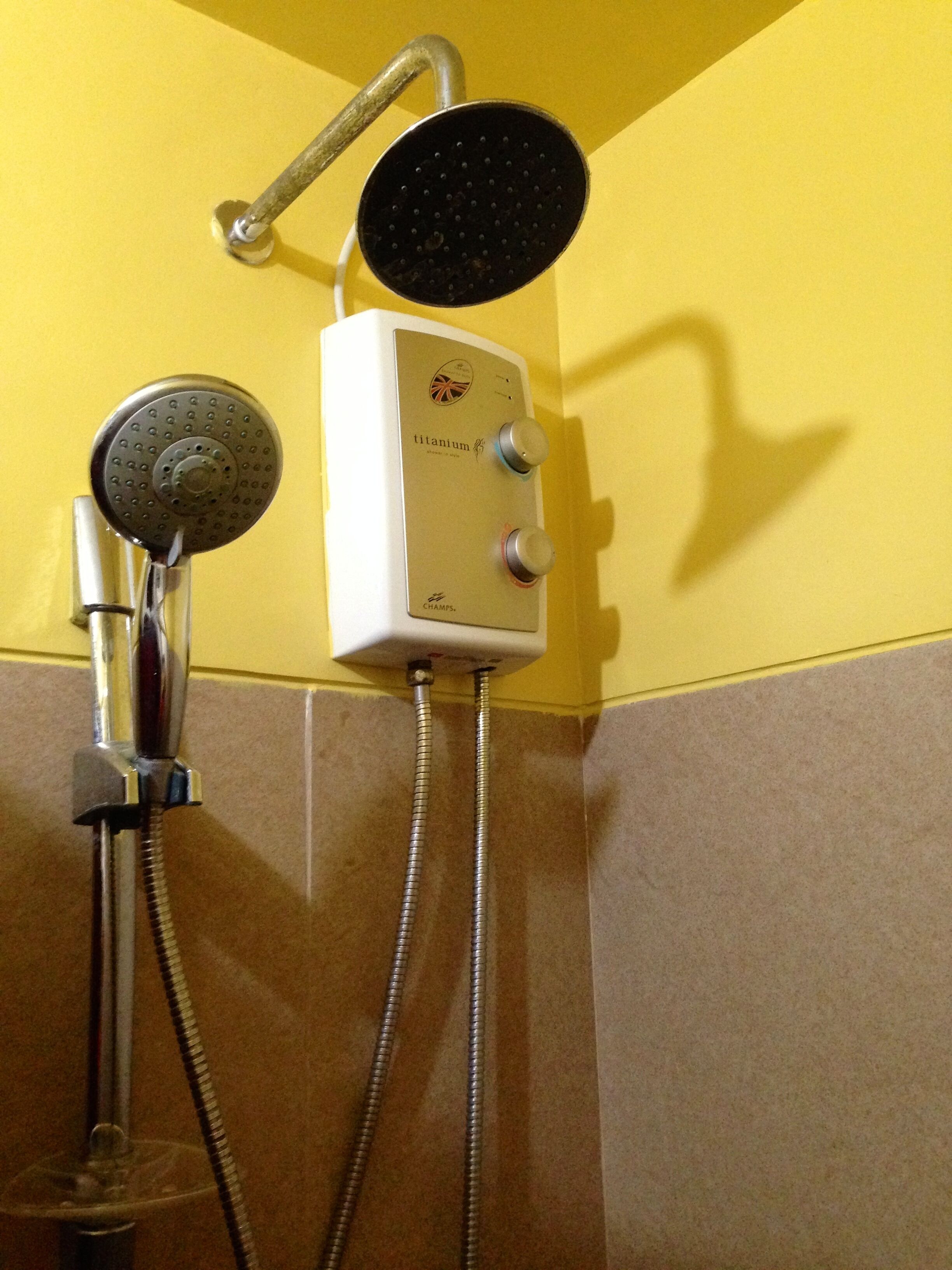 Condo Near Airport Naia 1, 2, & 3(Chateau Elysee Condominium)