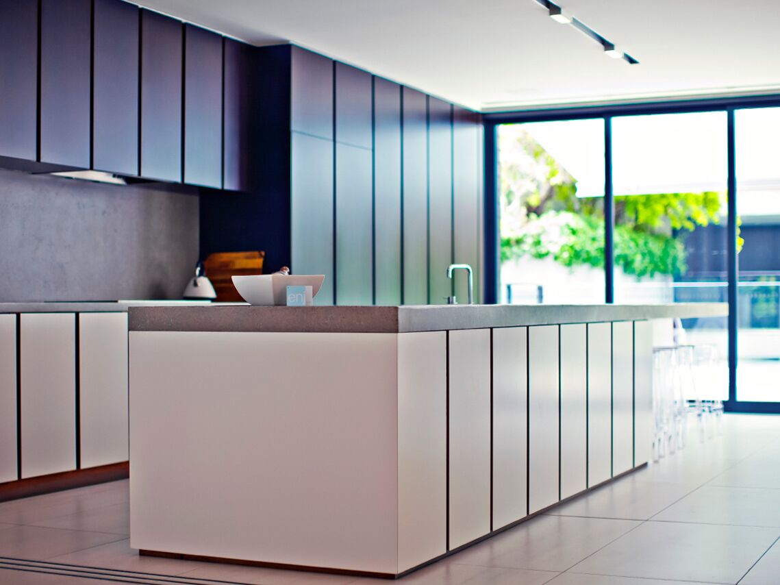 World class in Tamarama Beach with expansive views — image 5