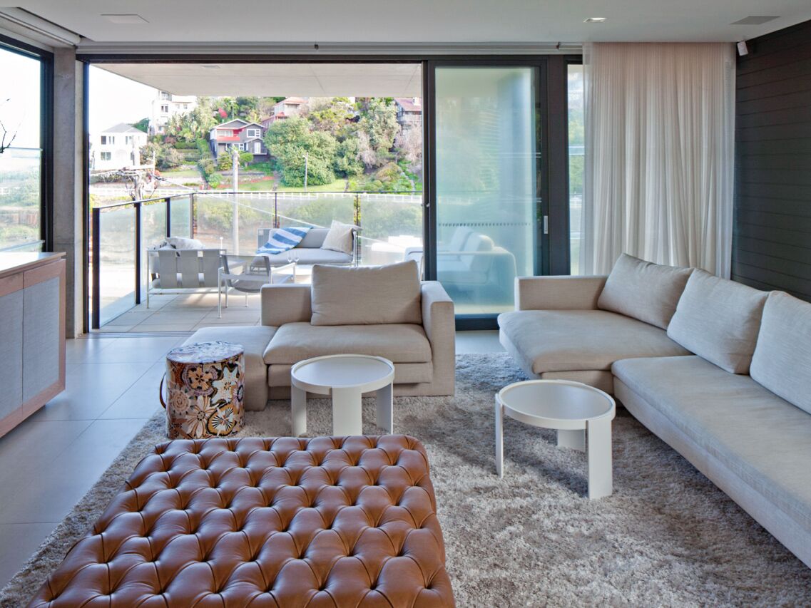 World class in Tamarama Beach with expansive views — image 14
