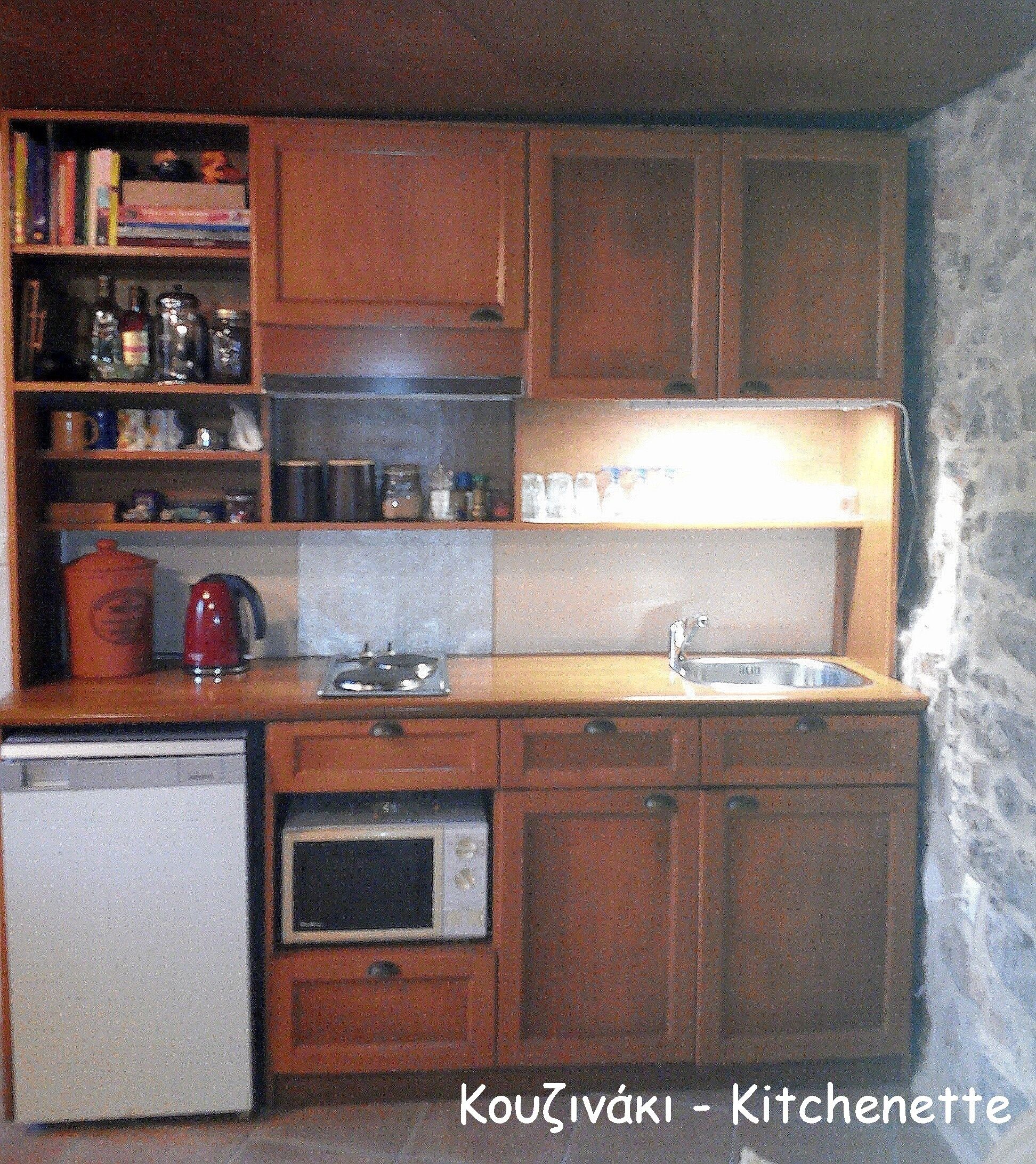 Alona Stone House self- catering apartment