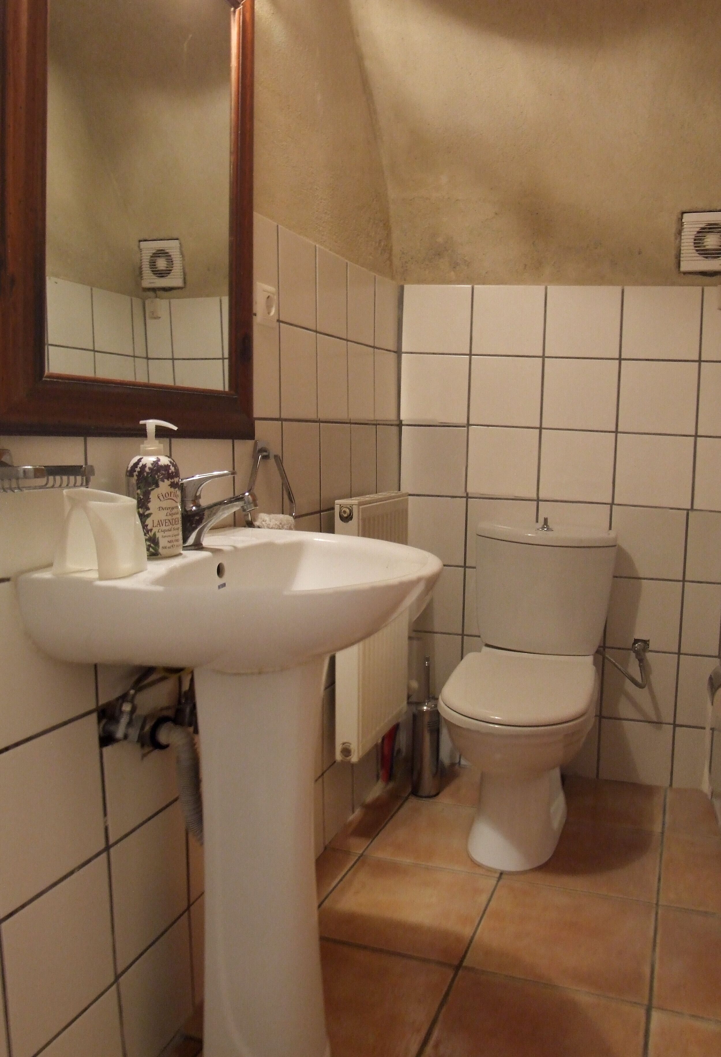 Alona Stone House self- catering apartment