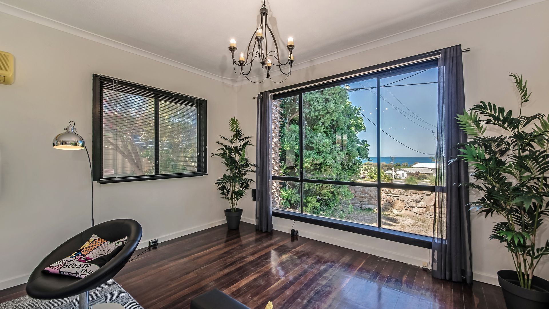 Panoramique - holiday home with a view — image 2