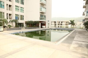 Pool - Well equipped apartment with sea view, best location for Cruise (Tp. Hạ Long)
