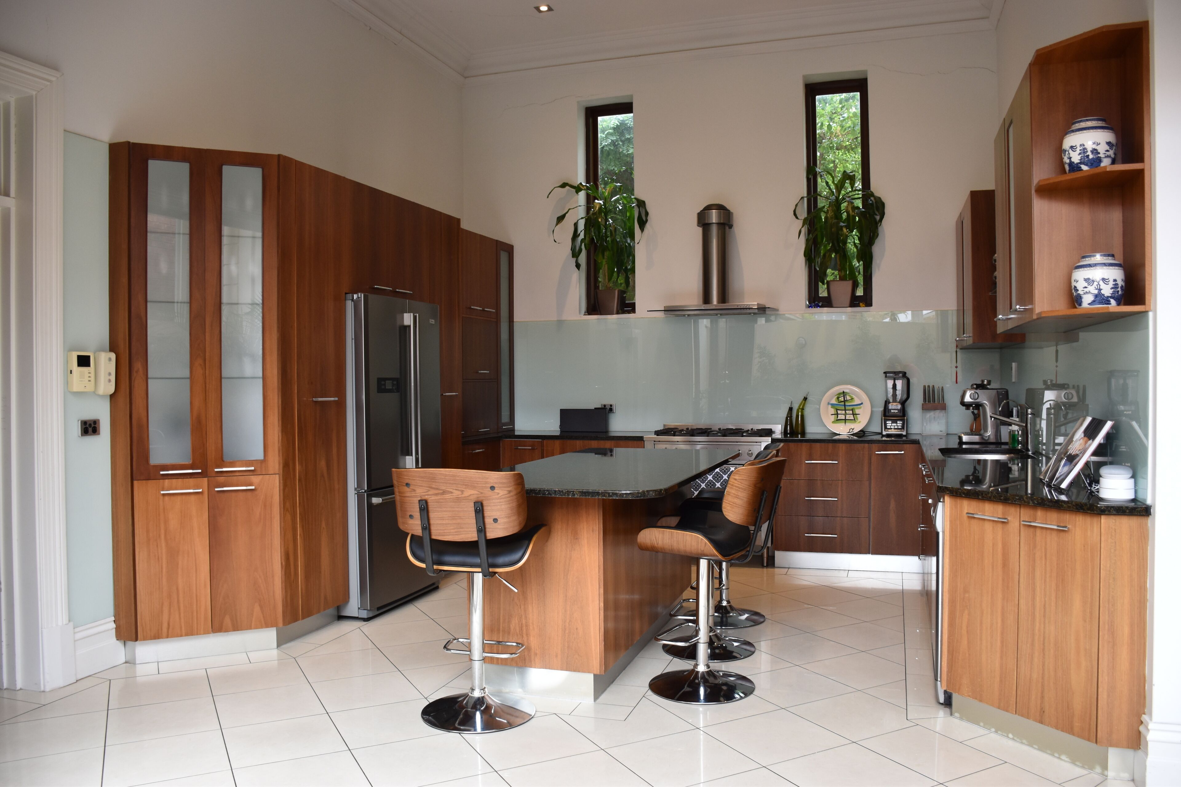 2 connecting houses - everything you need!