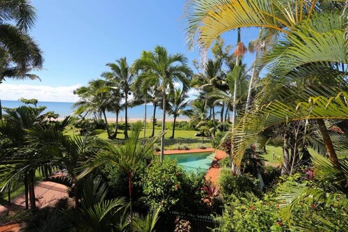 Beaches No 6 - Beachfront Views