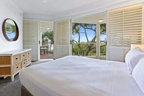 3 chambres, fer et planche à repasser, Wi-Fi gratuit, draps fournis