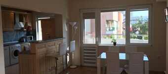 Spacious and Sunny Condo 