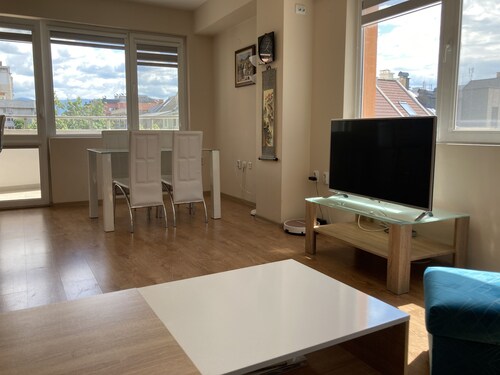 Kokos geräumige und sonnige Wohnung