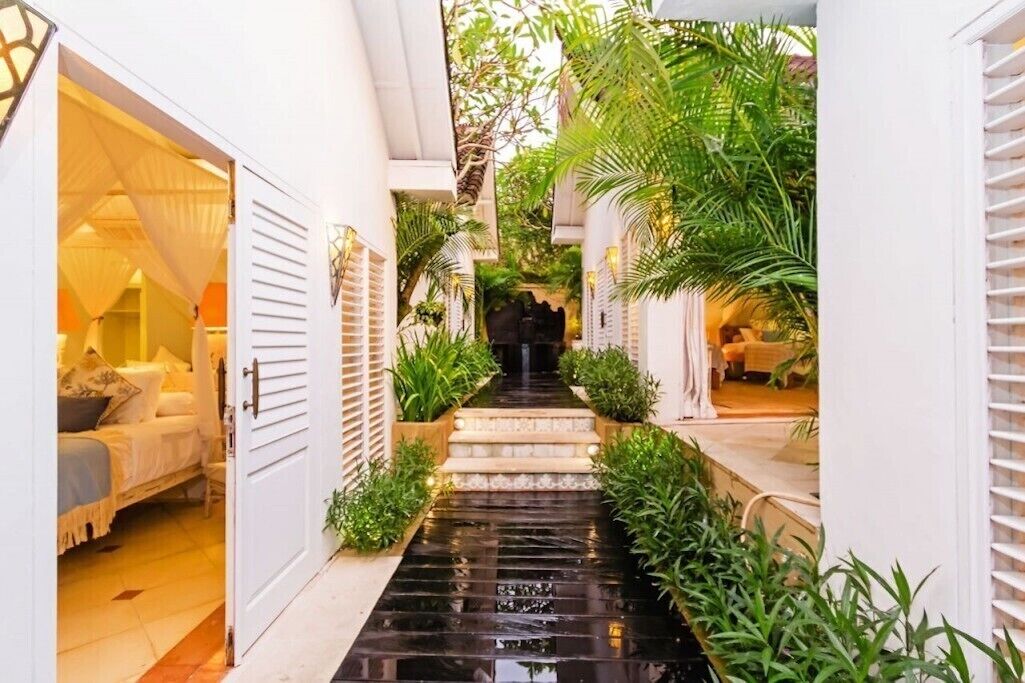 المنطقة المحيطة بالمنشأة