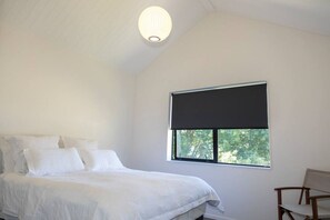 3 bedrooms, desk, soundproofing, iron/ironing board - ★Cherry Blossom Ave★Frankton-style and comfort (Frankton)