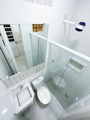 Shower, toilet paper - House for vacation in Maranduba/Ubatuba (Maranduba)