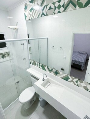 Shower, toilet paper - House for vacation in Maranduba/Ubatuba (Maranduba)