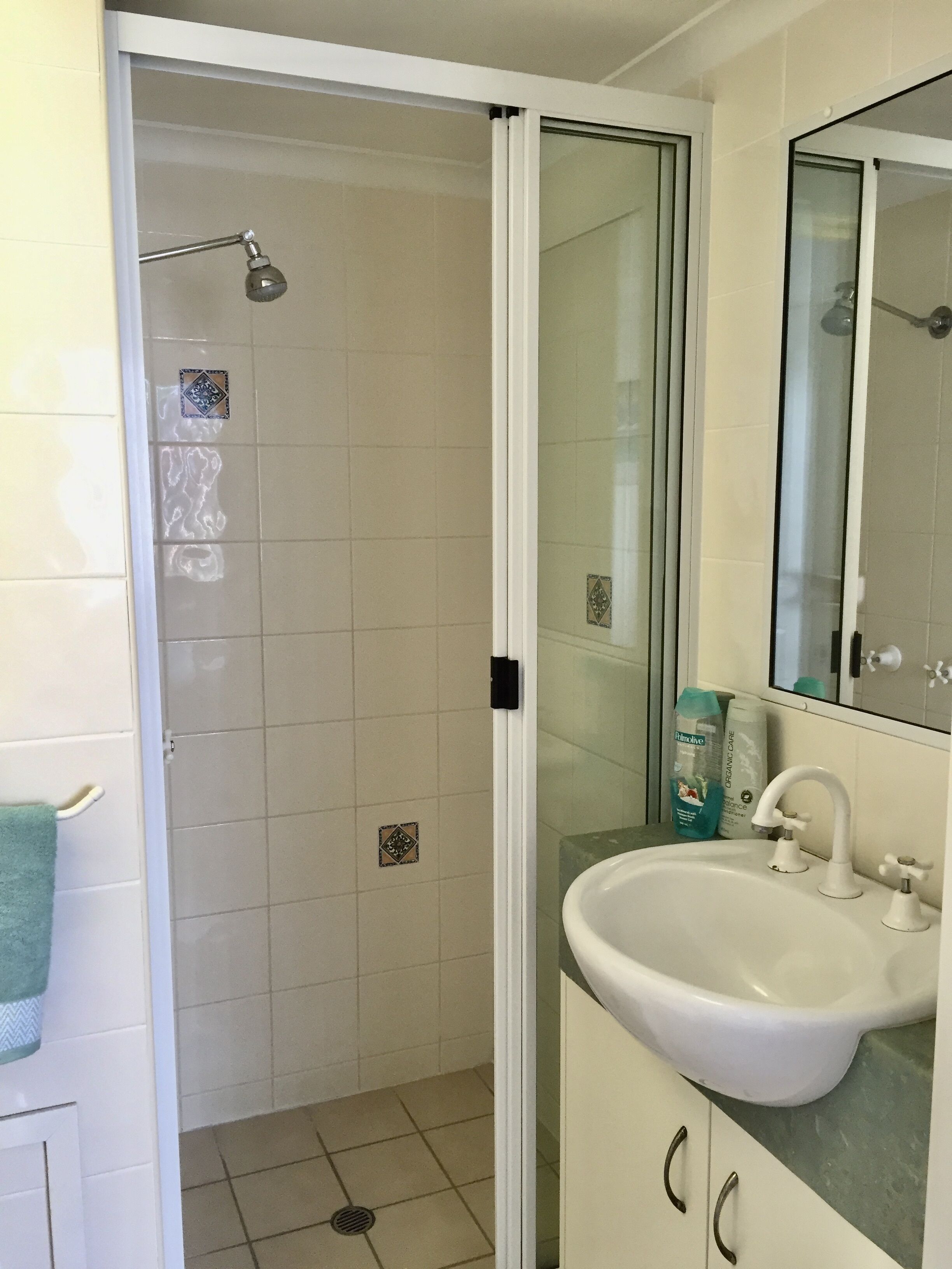 Apartment on Esplanade — image 9