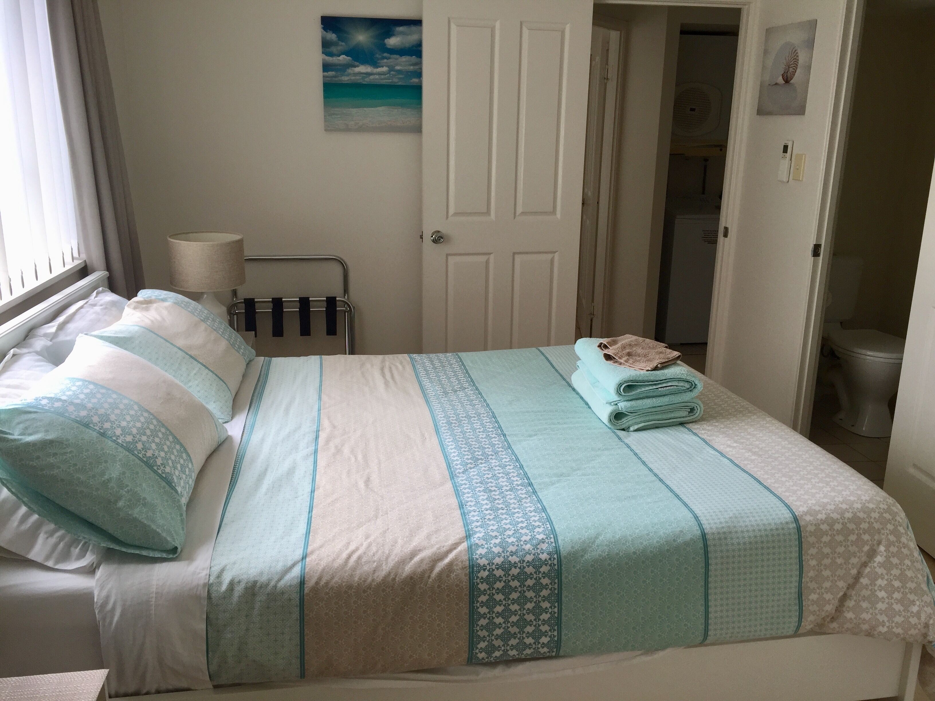 Apartment on Esplanade — image 7