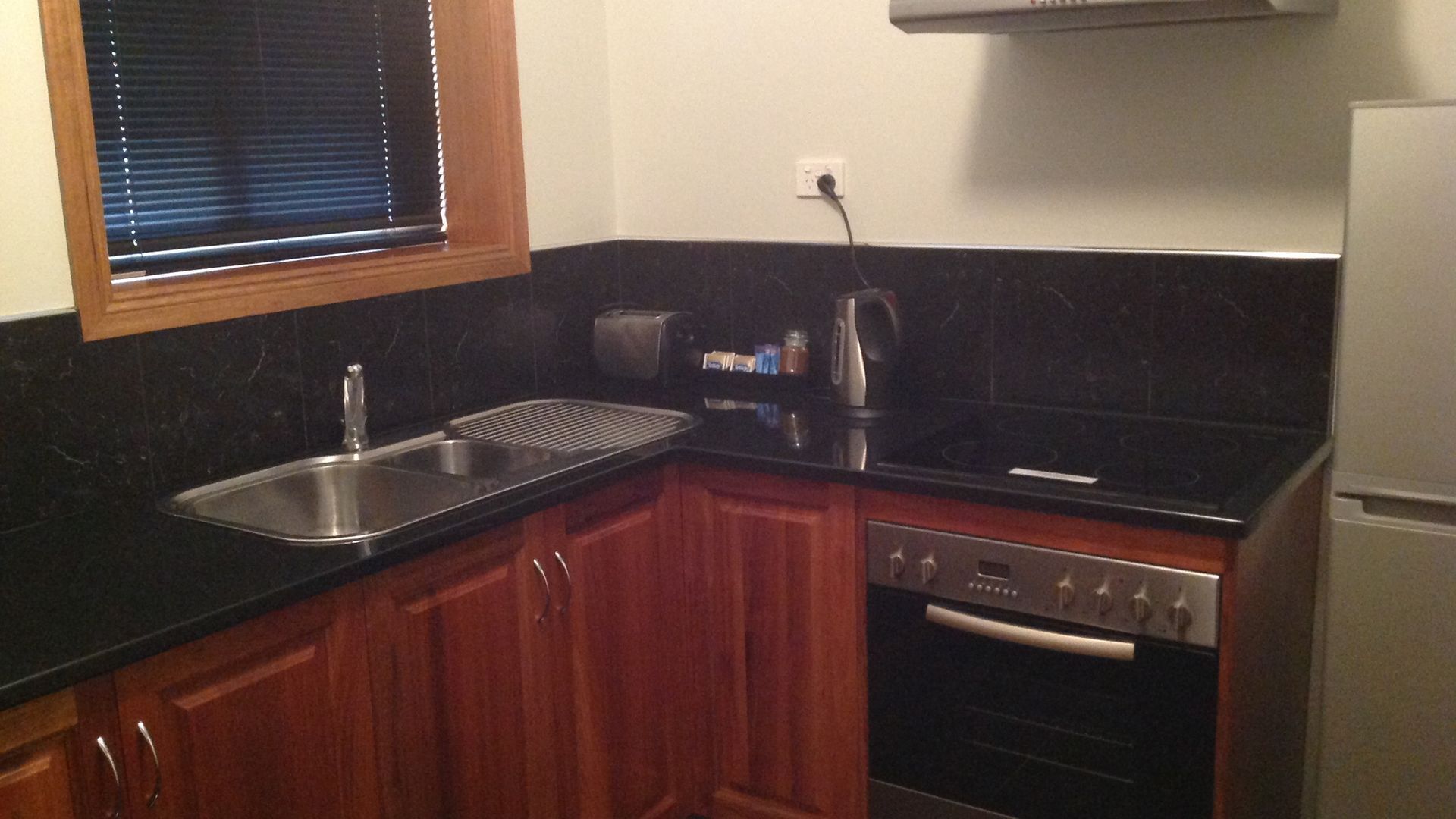 Glenayr Champagne Apartment