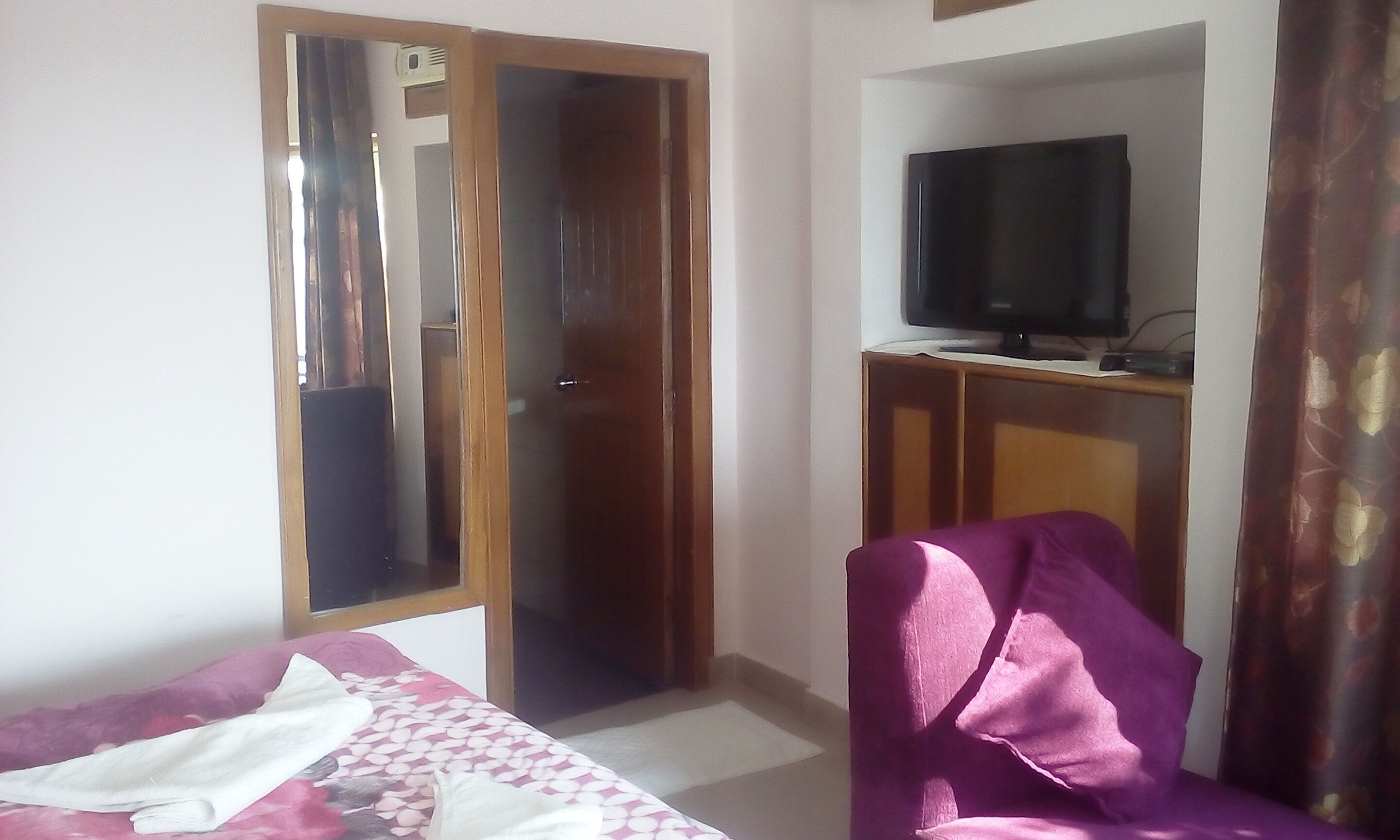 About Hotel Ganesha Inn