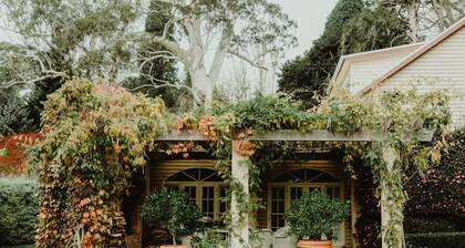 Wisteria Lodge | Mt Wilson | 24 Acres of Established Heritage Botanical Garden