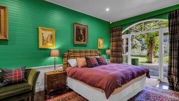 1 bedroom, iron/ironing board, travel cot, free WiFi