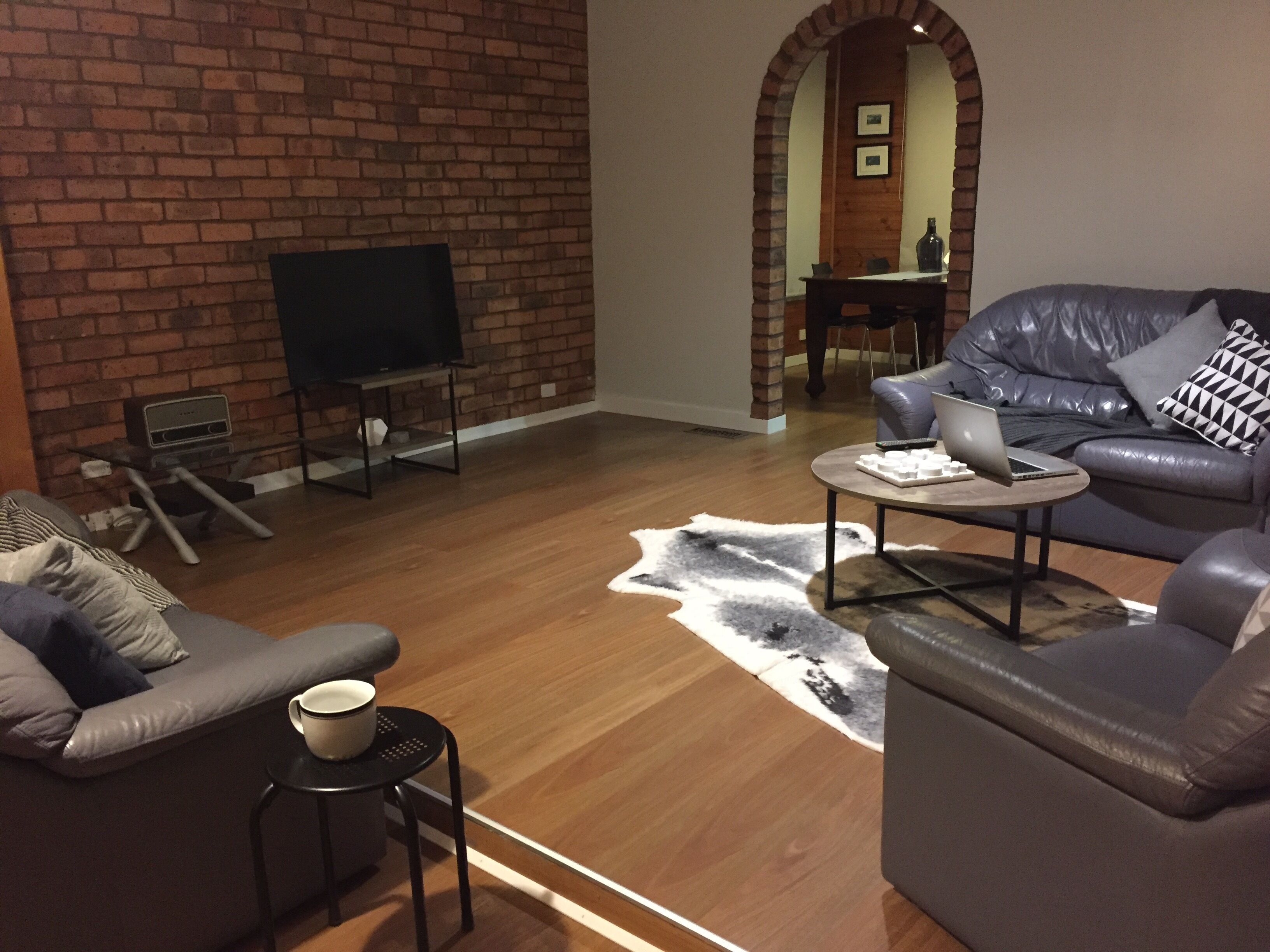 El Casa Rancho - Explore Melbourne from the leafy east! — image 4