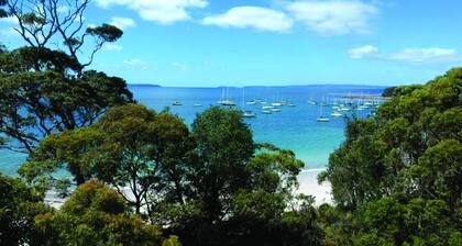 Jervis Shores - Stunning absolute beachfront