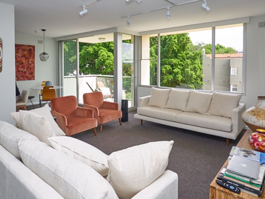 North facing property with idyllic views across Harbour