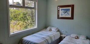 4 chambres, fer et planche à repasser, Wi-Fi gratuit, draps fournis
