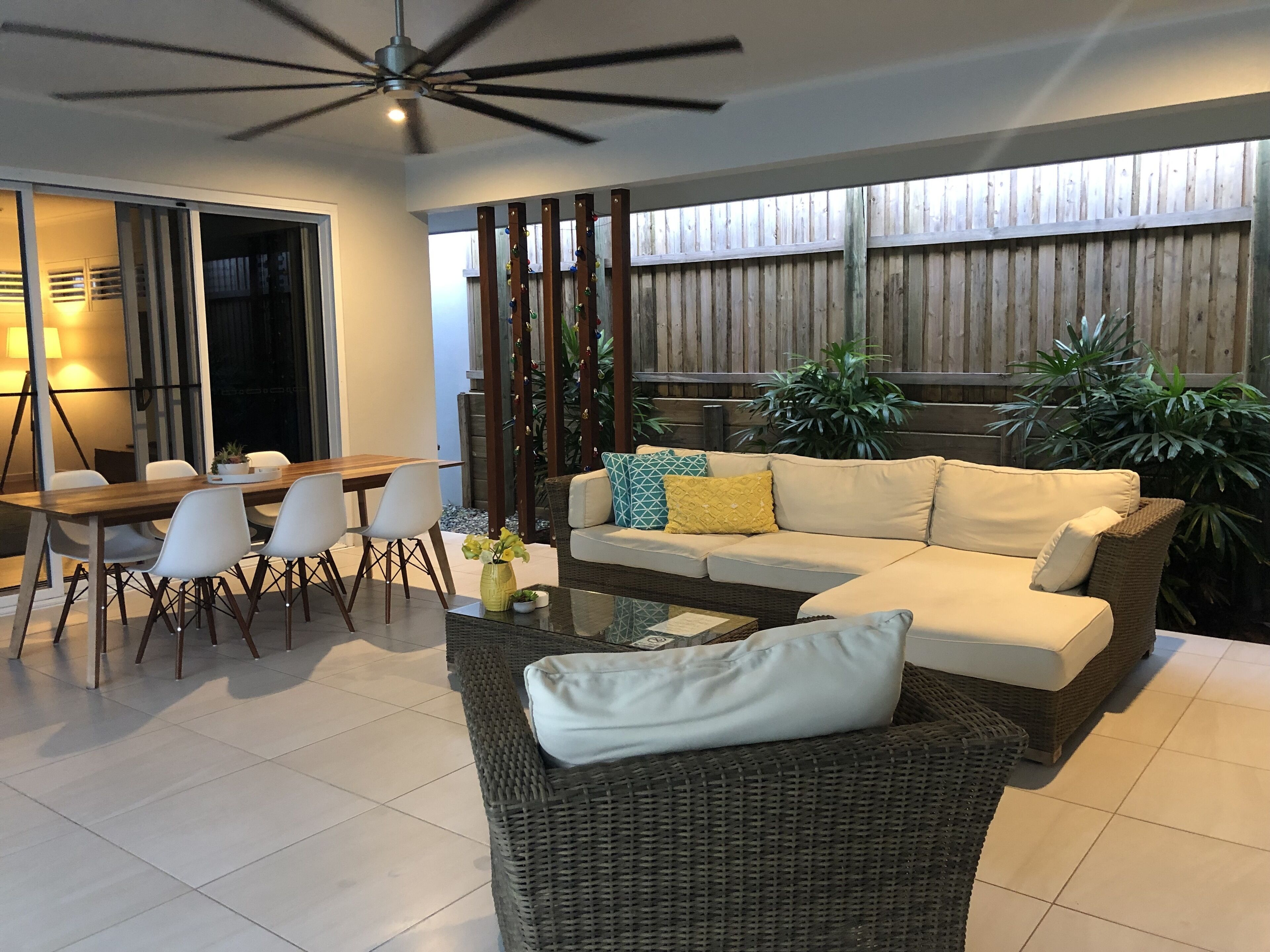 Private pool oasis in Palm Cove — image 6