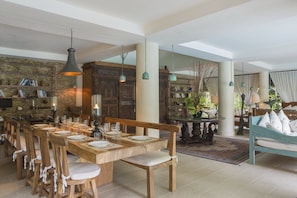 Dining - Citrus Tree Villas - Layla (Legian)