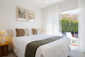 6 間睡房、熨斗/熨衫板、上網、床單