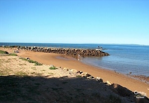 Beach - "Redcliffe Villa" - Redcliffe Q 4020 (Redcliffe)