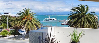 Sea Path Apartment - Nelson Waterfront with Views!