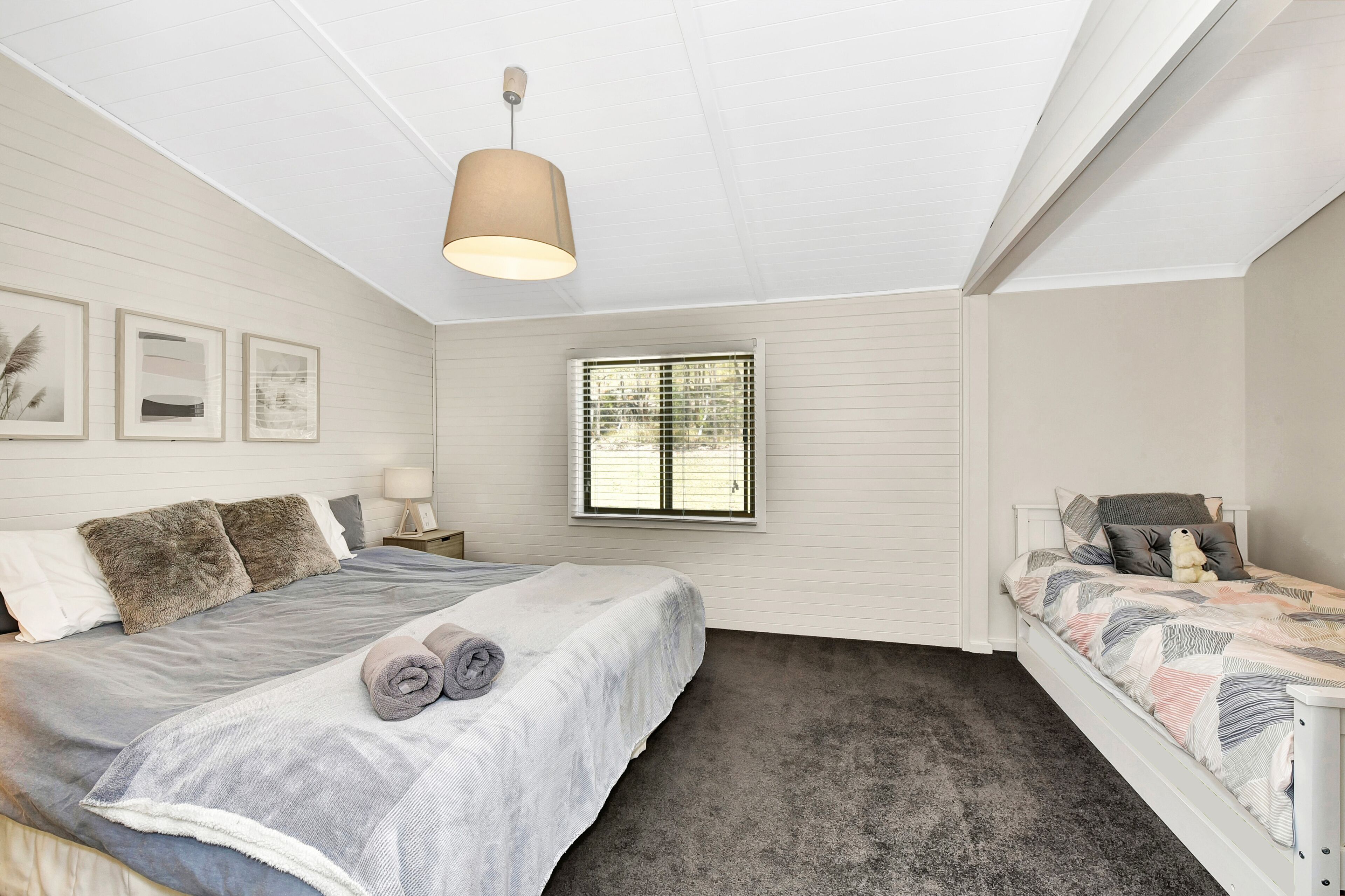 Luxury self-contained homestead and a farm full of beauty and adventure — image 17