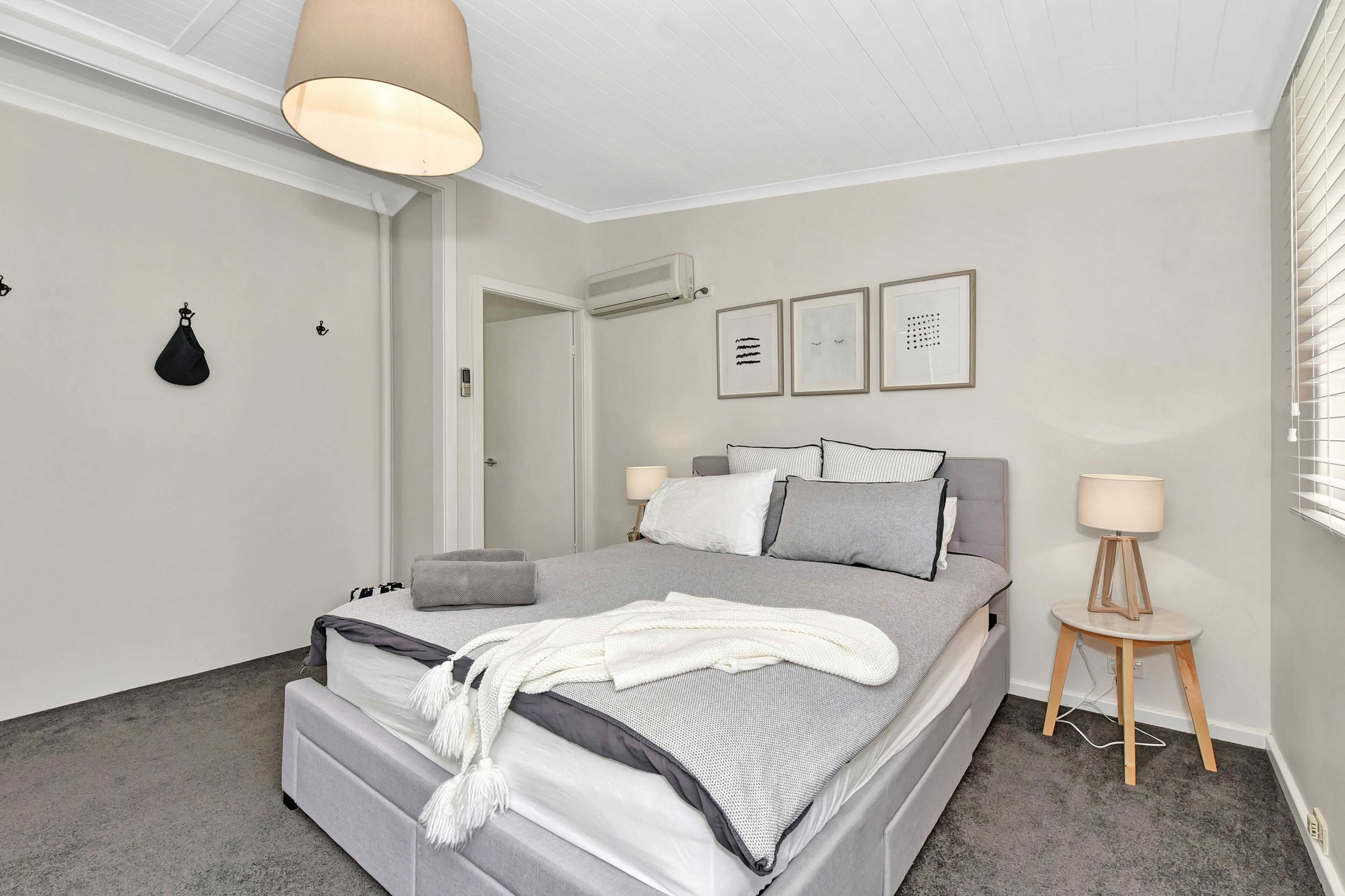 Luxury self-contained homestead and a farm full of beauty and adventure — image 14