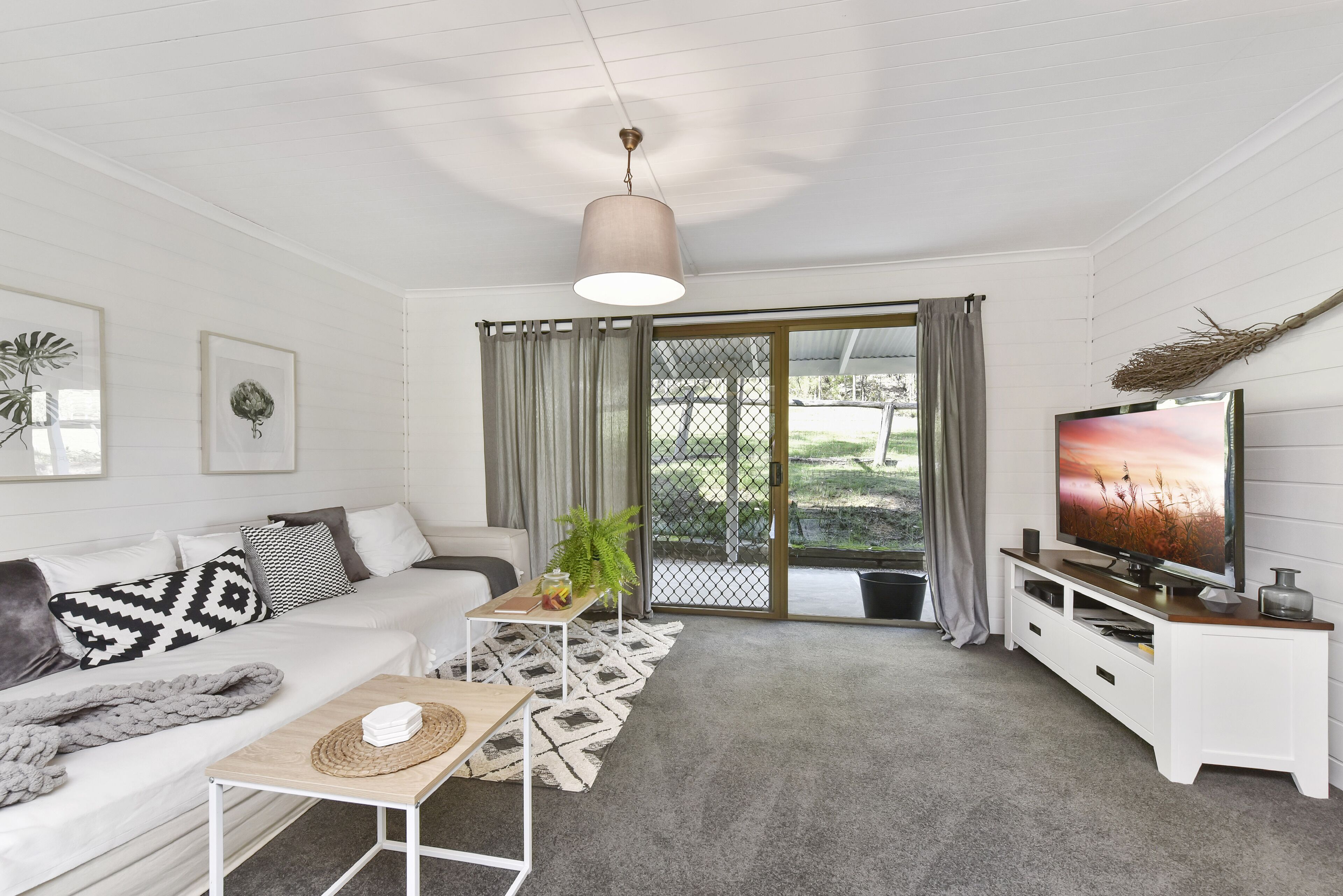 Luxury self-contained homestead and a farm full of beauty and adventure — image 10